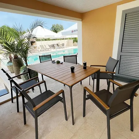 Dom Krk Apartament *