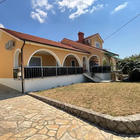 Dom Krk * Sveti Anton (Krk)